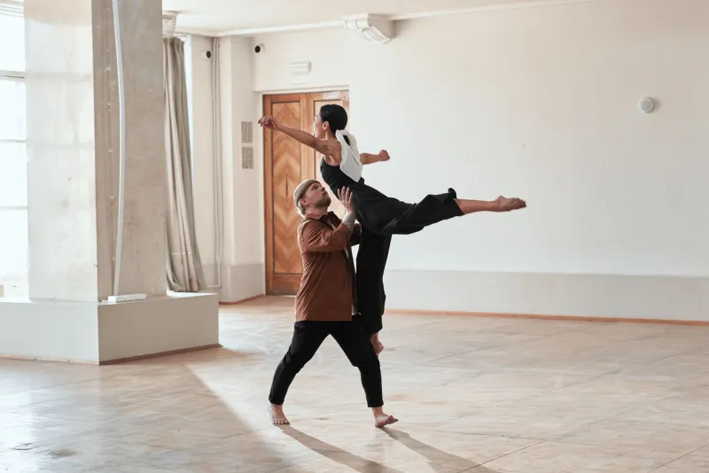 The Art of Releasing the Reins: How Choreographers Discover More by Controlling Less